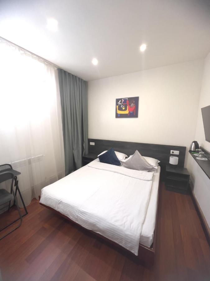 Nava Hotel Yerevan Ruang foto