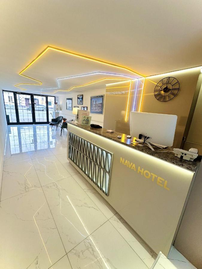 Nava Hotel Yerevan Bagian luar foto