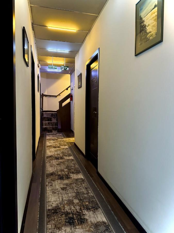 Nava Hotel Yerevan Bagian luar foto