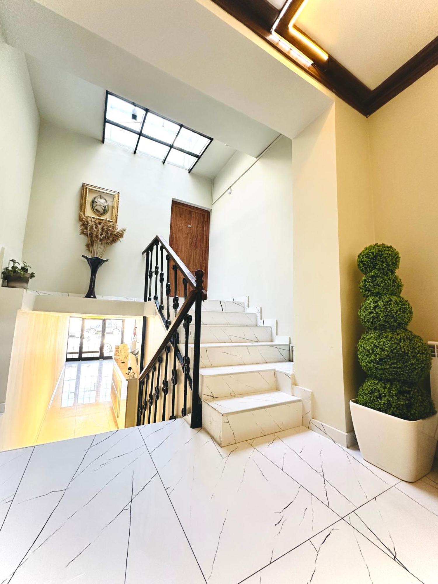 Nava Hotel Yerevan Bagian luar foto