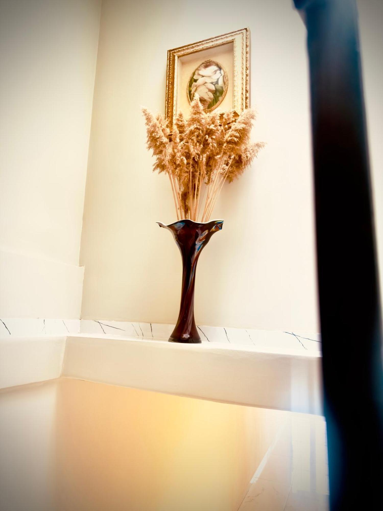 Nava Hotel Yerevan Bagian luar foto